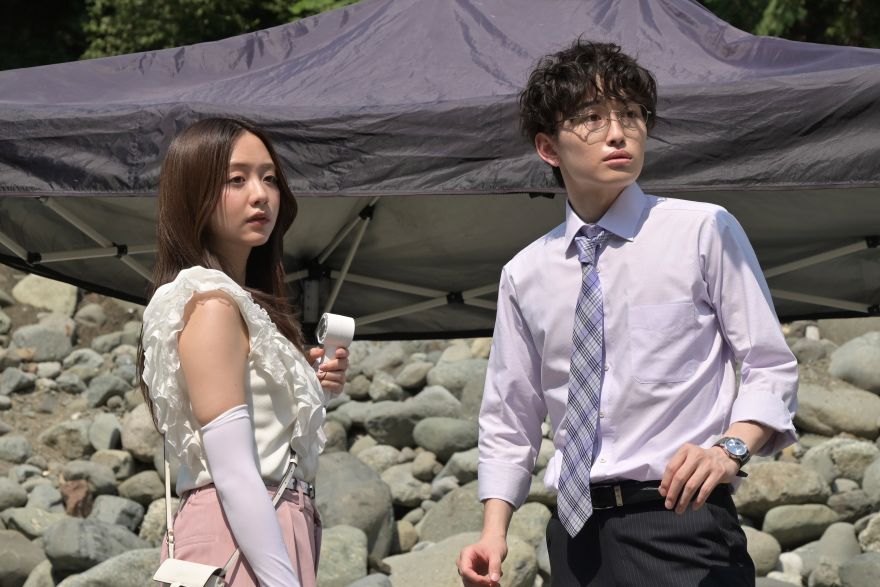 炎上目的で人工呼吸を撮影…“キス動画”で修羅場を仕立て上げる森香澄の倫理観ゼロ行動に恐怖＜ドラマ『奪い愛、真夏』＞