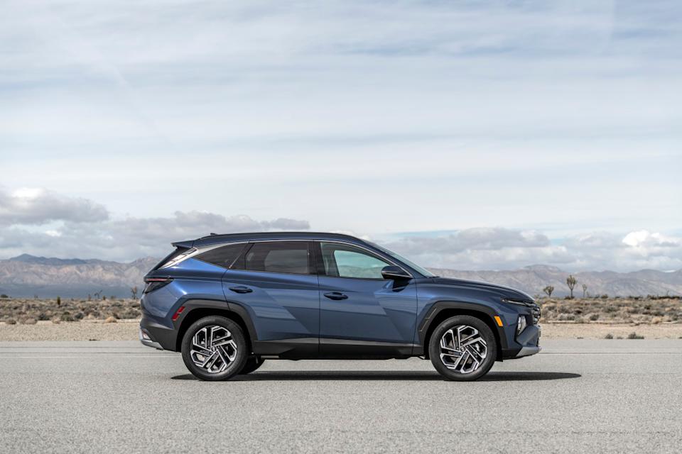 2025 Hyundai TucsonHyundai