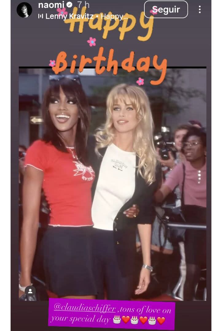 Naomi Campbell compartió en sus historias de Instagram una foto retro