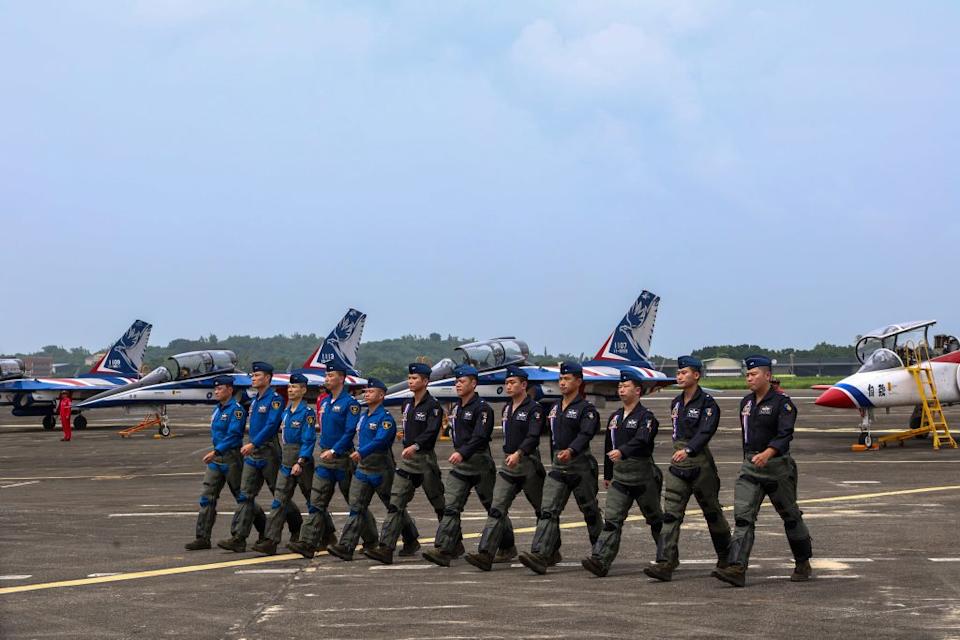 軍公教明年加薪恐成空
