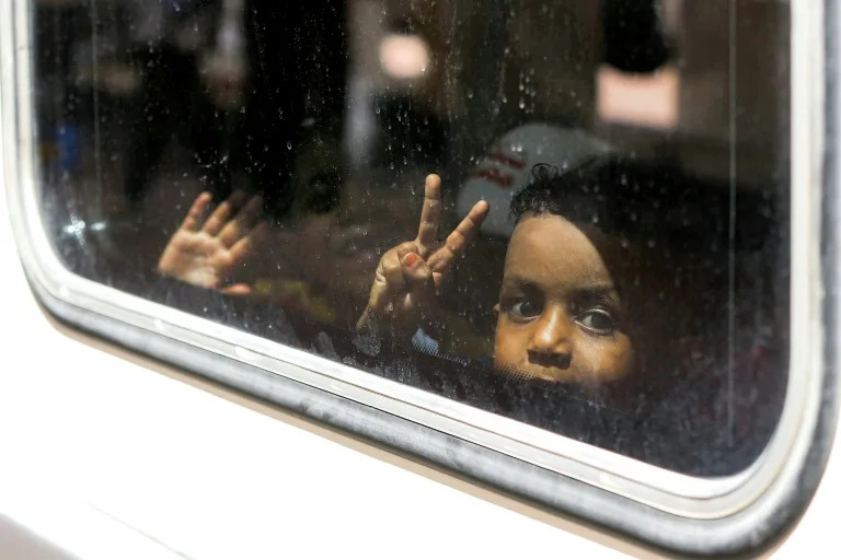 The Sudanese refugees are heading home despite the war in the country not being over (Hassan MOHAMED)