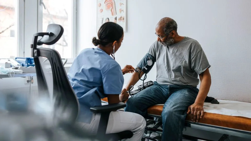 New blood pressure guidelines recommend an earlier start to treatment and skipping alcohol