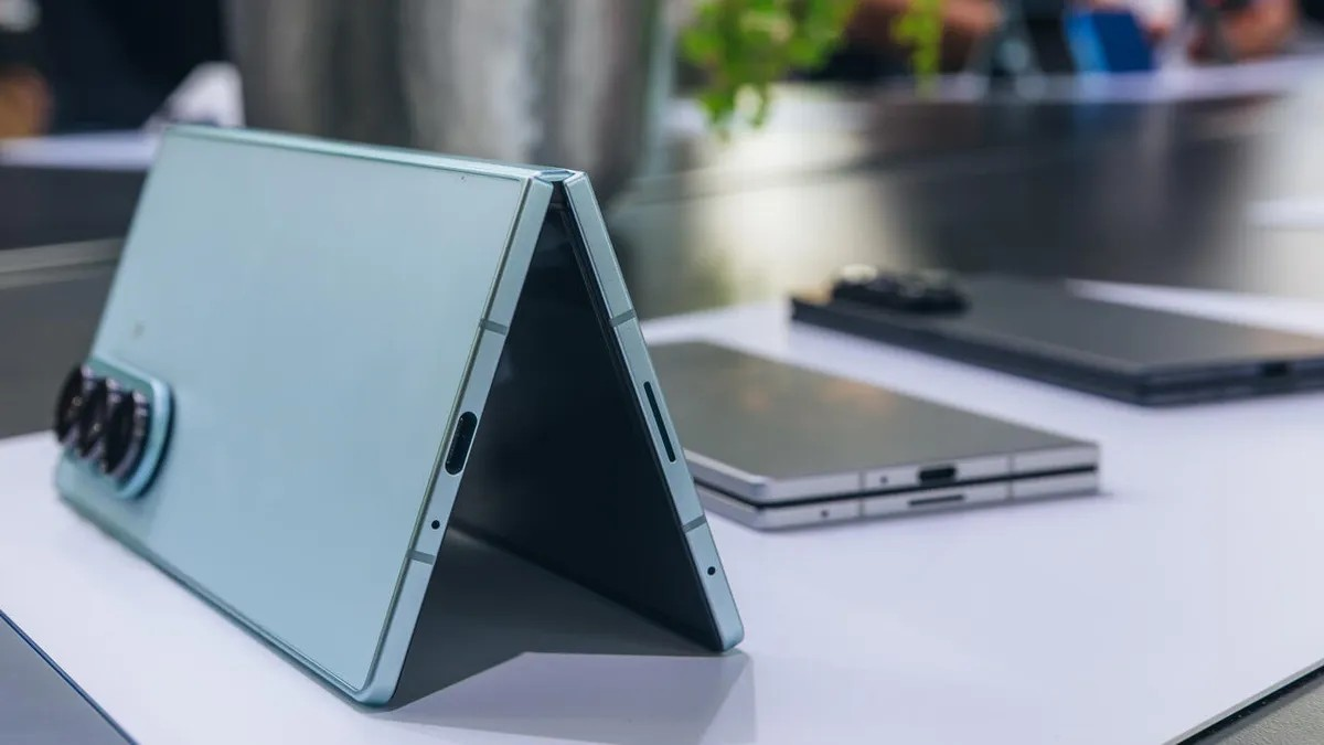 Điều gì xảy ra khi gập mở Samsung Galaxy Z Fold 7 tới 200.000 lần?