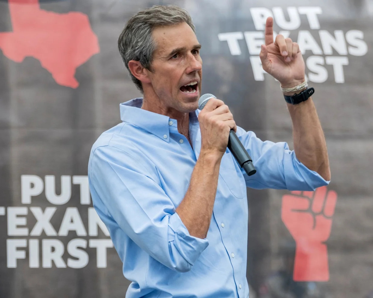 Judge restrains Beto O’Rourke’s group from sending funds to Democrats outside Texas