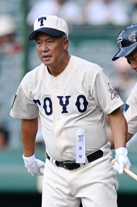 東洋大姫路・岡田監督　14年ぶりの夏の甲子園2勝「長かった」
