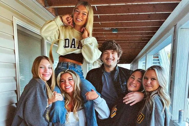Dylan Mortensen, Kaylee Goncalves, Madison Mogen, Ethan Chapin, Xana Kernodle, Bethany Funke (l to r)
