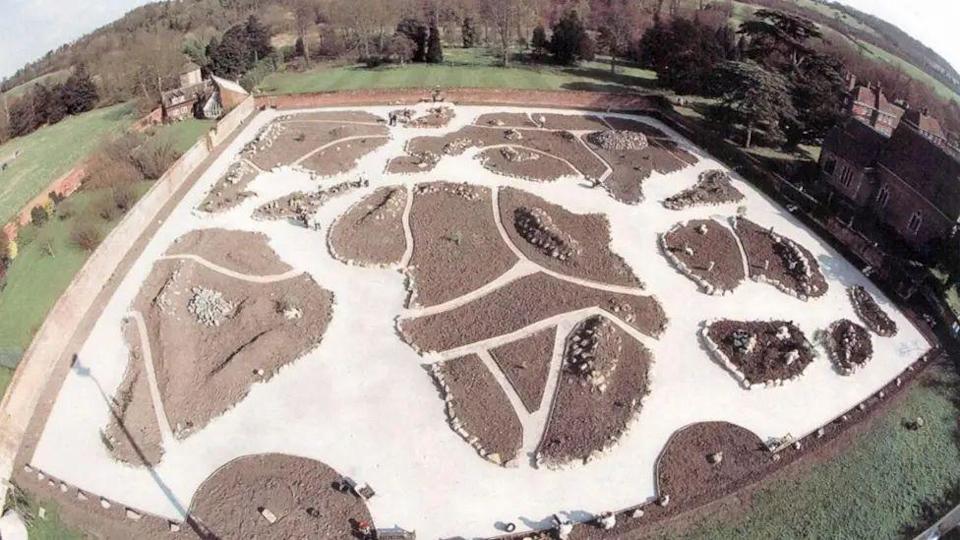 El jardín con los continentes separados, aún no plantado