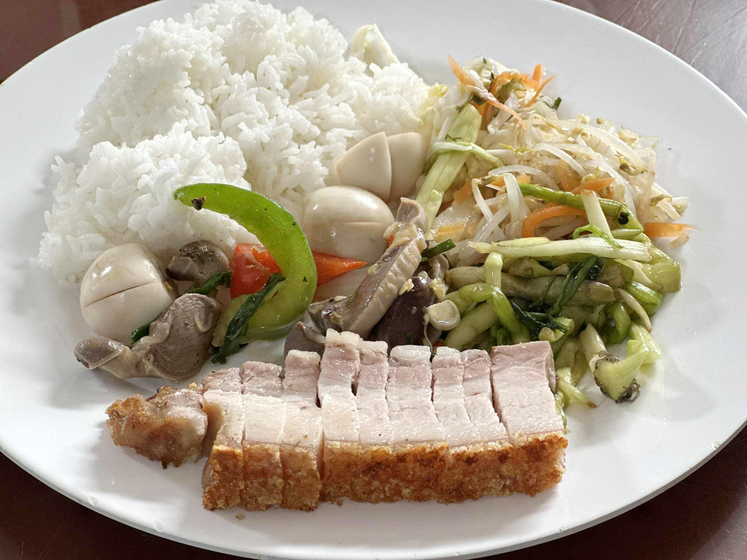 Điều gì xảy ra với lượng đường trong máu khi bạn ăn cơm trắng?
