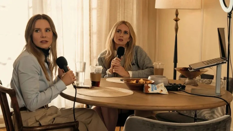 (L to R) Kristen Bell as Joanne, Justine Lupe as Morgan in episode 203 of Nobody Wants This. Cr. Erin Simkin/Netflix © 2025