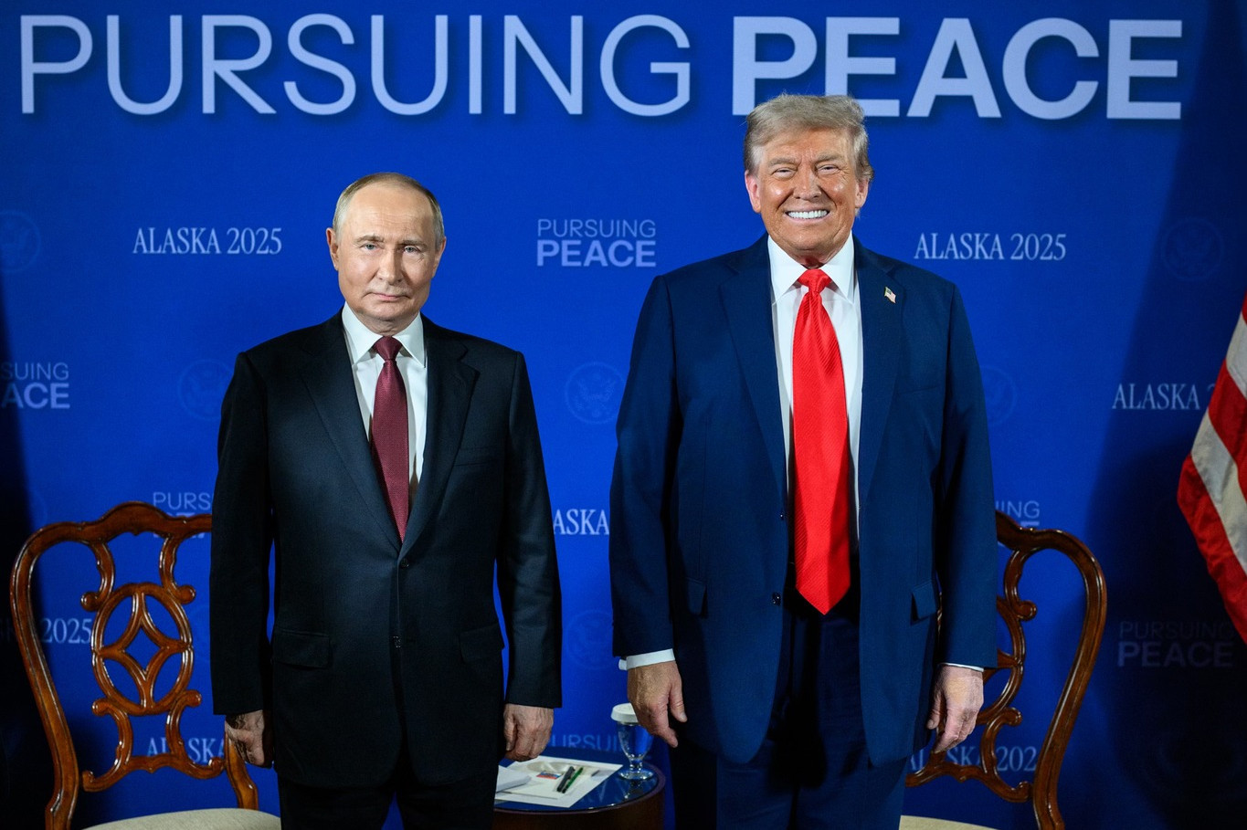 Hội nghị thượng đỉnh Trump - Putin đang diễn ra