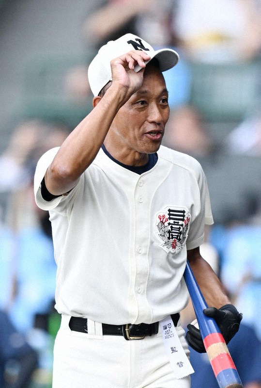 日大三・三木監督「主将が背中で引っ張ってきたチーム」　夏の甲子園