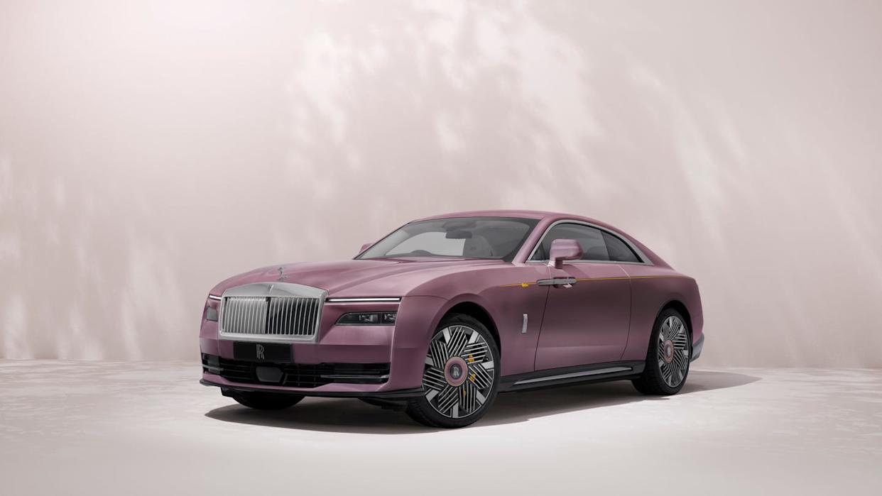 These 3 Special Rolls-Royce Spectres, Inspired by Spring, Wear Exquisite Cherry Blossom Decorations
