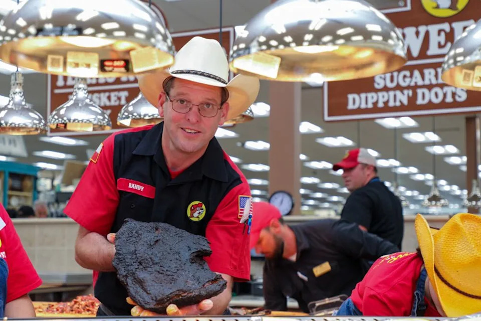 13. You might hear employees yell, “Fresh, hot brisket on board!” That's when a new brisket is brought out to the BBQ counter. It's made fresh in the stores.