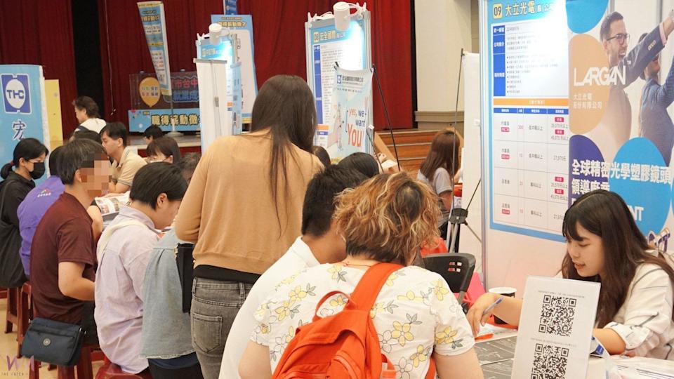在地企業熱情招募人才。（圖/記者廖妙茜翻攝）
