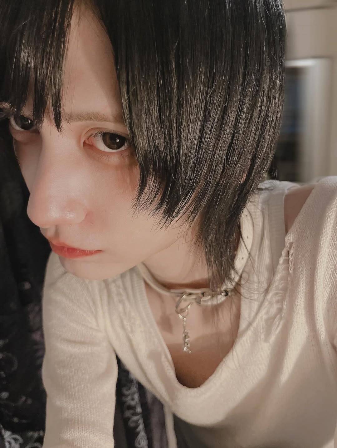 父は大御所バンドボーカル、23歳モデル〝激変〟最新ショット「透明感がさらにアップしてますね」「色気が増しますね」
