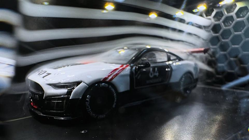 Desktop Wind Tunnel Works For Your Hot Wheels