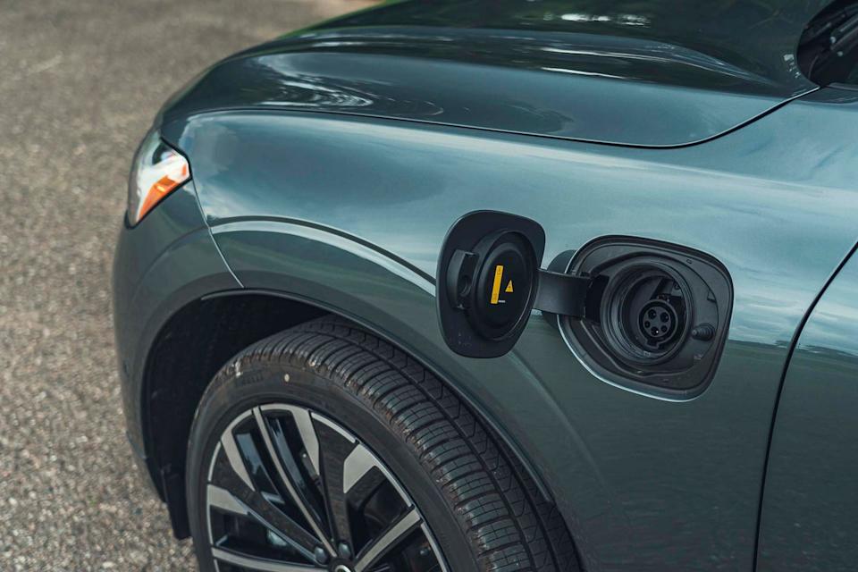 2026 volvo xc60 t8 phev
