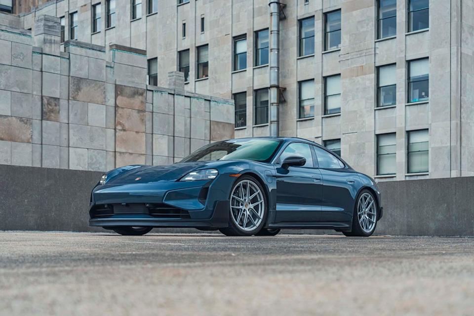 2025 porsche taycan turbo gt