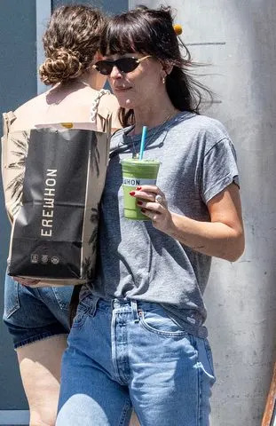 BACKGRID Dakota Johnson