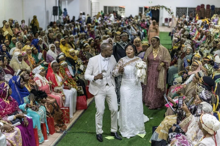Lavish 'Grand Mariage' weddings celebrate Comoros tradition, society