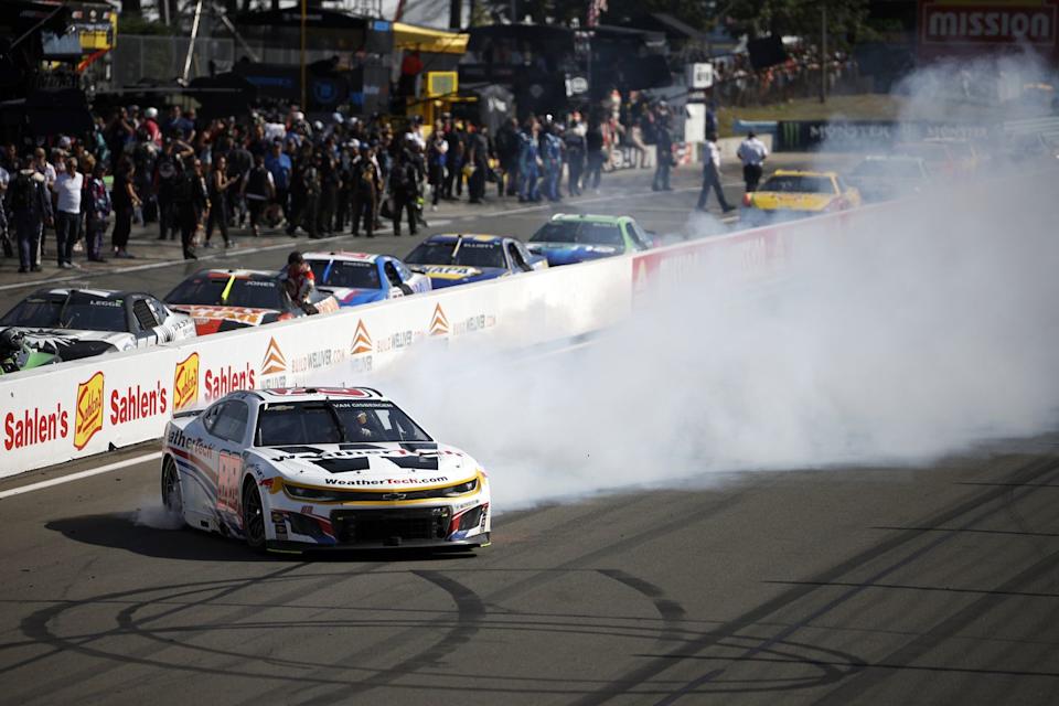 nascar cup series go bowling at the glen