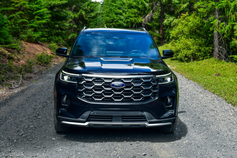 The front end of the 2025 Ford Explorer Platinum 4WD