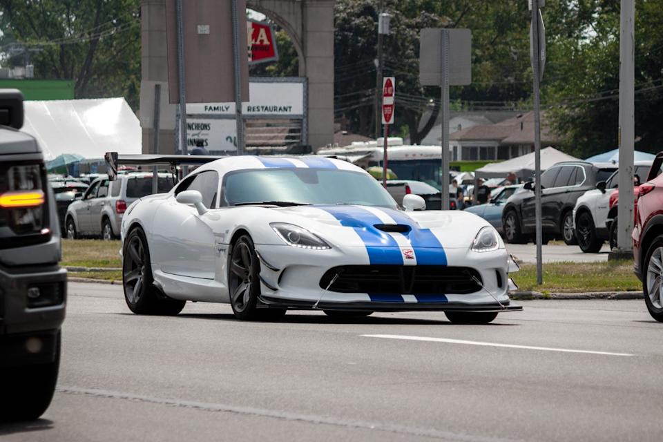 dodge viper