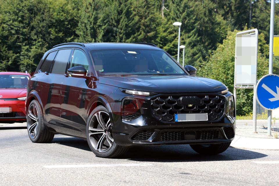 2027 Audi SQ7 PHEV Spied: Three-Row Performance SUV Looks Like A BMW Designed By GM