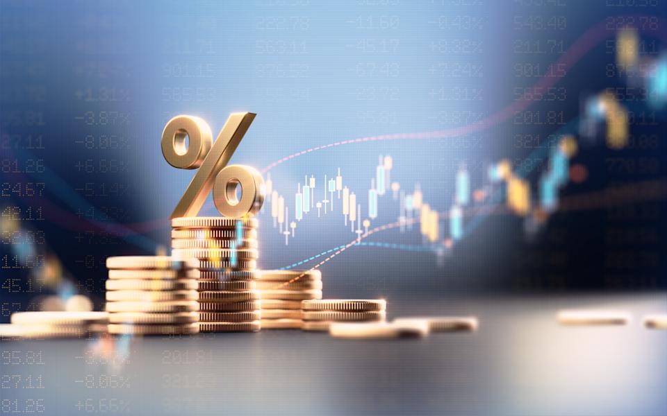 Diversificar dónde se guarda el dinero es una práctica clave entre quienes acumulan grandes patrimonios. Foto: Getty.