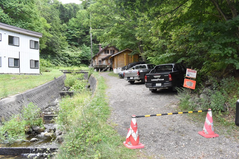 ヒグマに襲われた男性は失血死　格闘し両足から出血　北海道羅臼岳