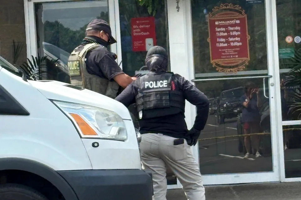 ice agents federal raid immigration pittsburgh (Courtesy Jaime Martinez)
