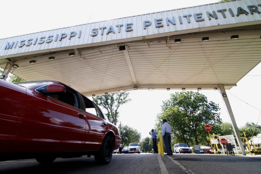Mississippi jailers and officers lowest paid in US: report