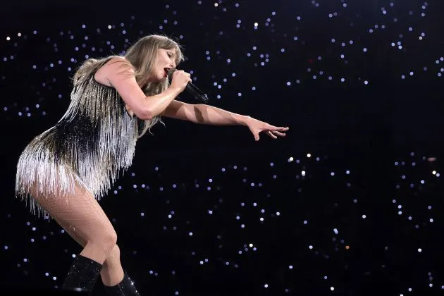 Taylor Swift Announces New Album ‘The Life of a Showgirl’