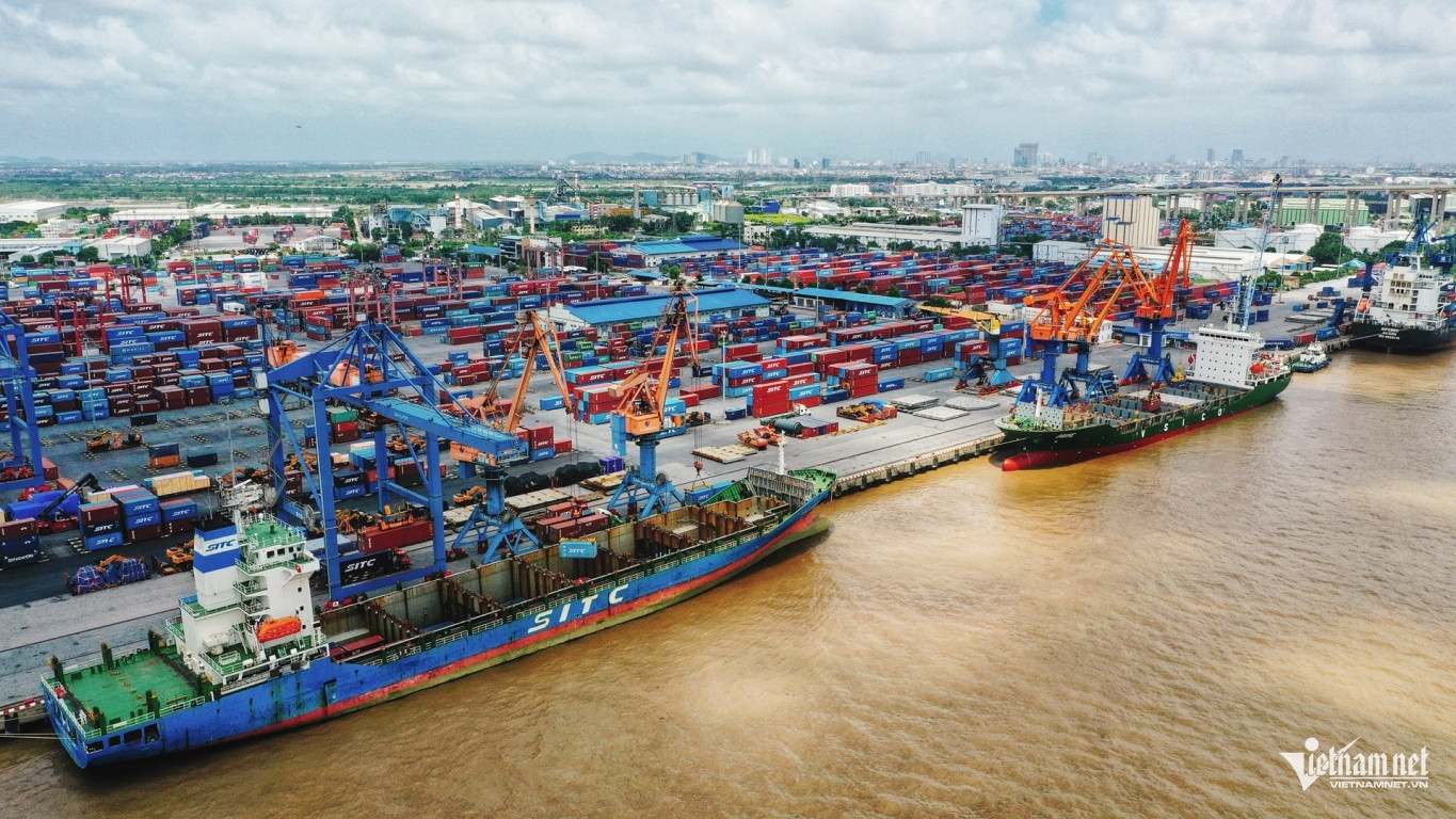 Dịch vụ kế toán, đóng tàu... có thể được gỡ bỏ khỏi ‘vòng' xin phép