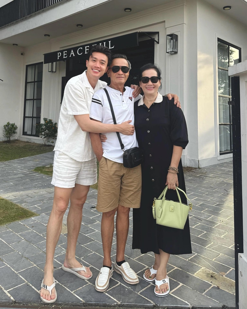 Hoa hậu Ngọc Hân sang chảnh chưa từng thấy, Bảo Thanh đính chính tin có 35 tỷ