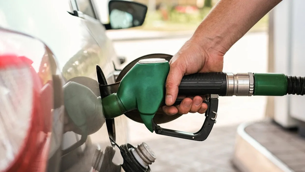 How gas prices have changed in Charleston, West Virginia in the last week
