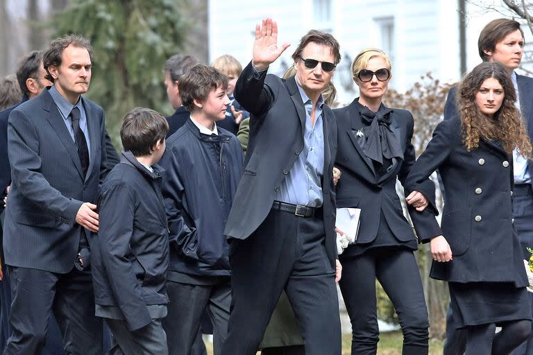 Natasha Richardson fue enterrada el 22 de marzo de 2009 en el cementerio St Peter’s; su esposo, su hermana, sus hijos y su sobrina participaron del funeral