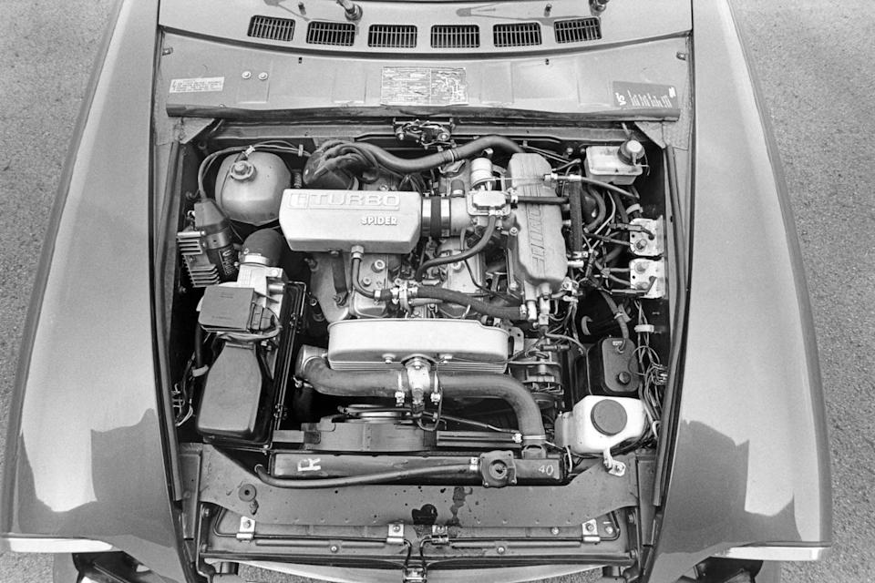 1982 fiat turbo spider 2000