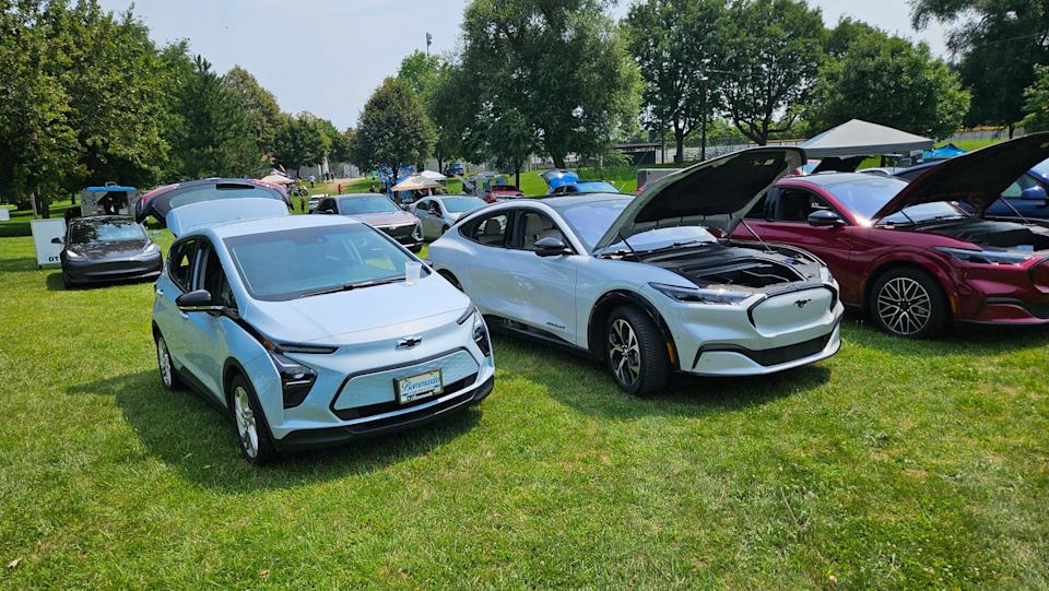 2025 clean cruise metro detroit hosted by michigan electric vehicle alliance