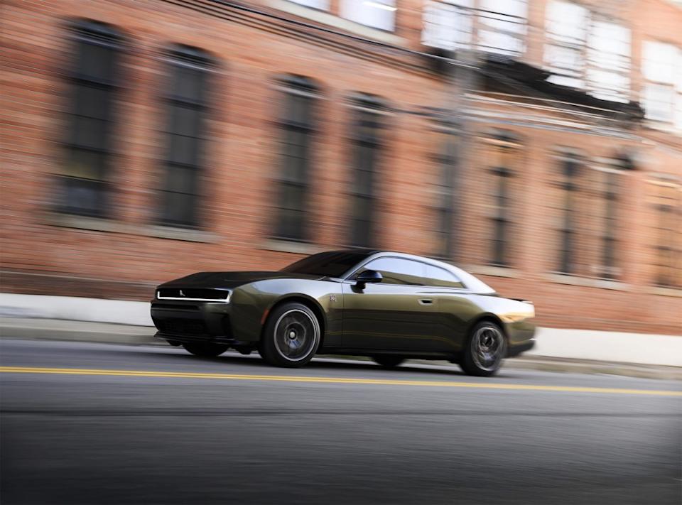 Dodge’s New SIXPACK-Powered Charger Promises Old-School Muscle Vibes