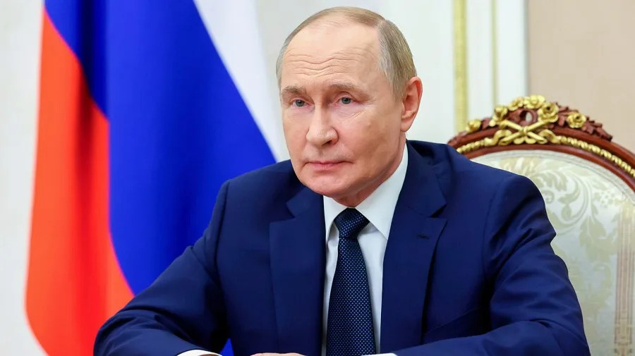 Russia signals slow-walk on Trump deal with Ukraine