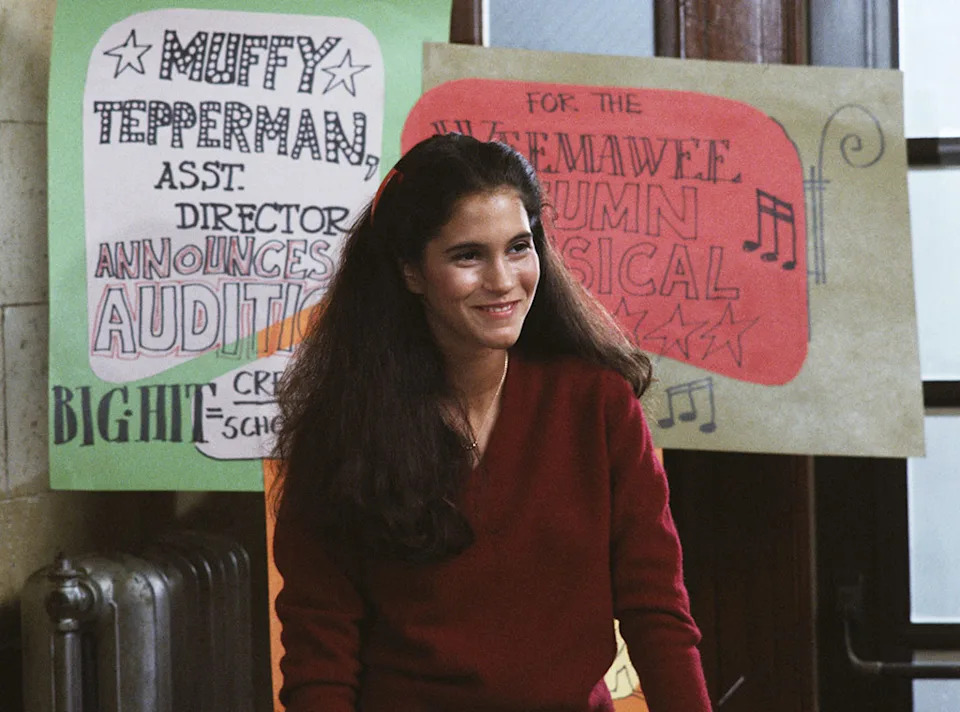 Jami Gertz, Square Pegs