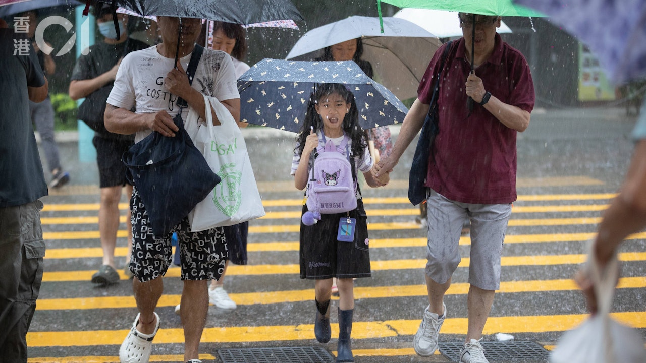渠務署：添多兩部排水機械人　周六嚴重水浸個案兩小時內清理好