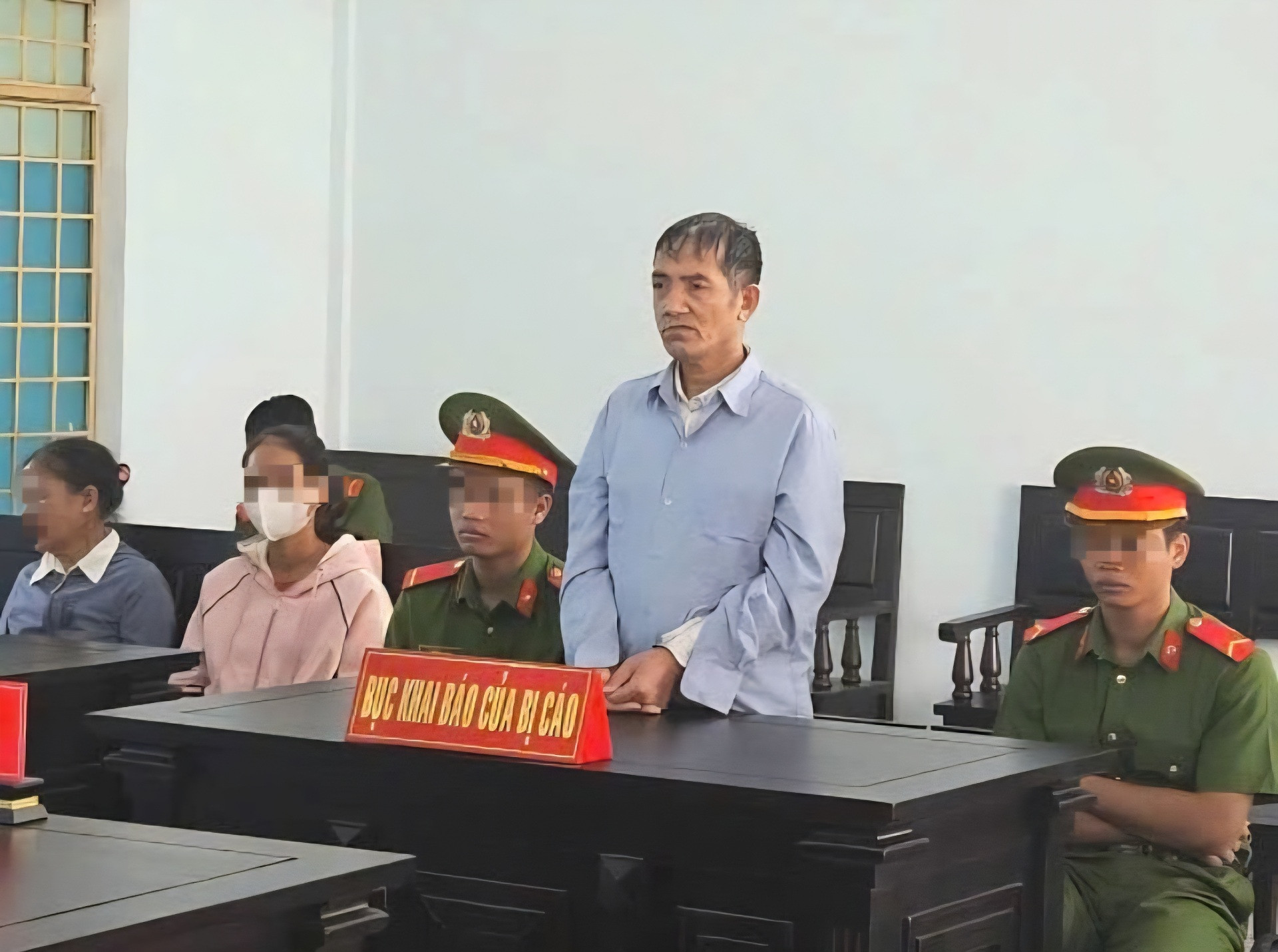 Tội ác gây phẫn nộ của gã đàn ông dở trò đồi bại với bé gái gần 3 tuổi