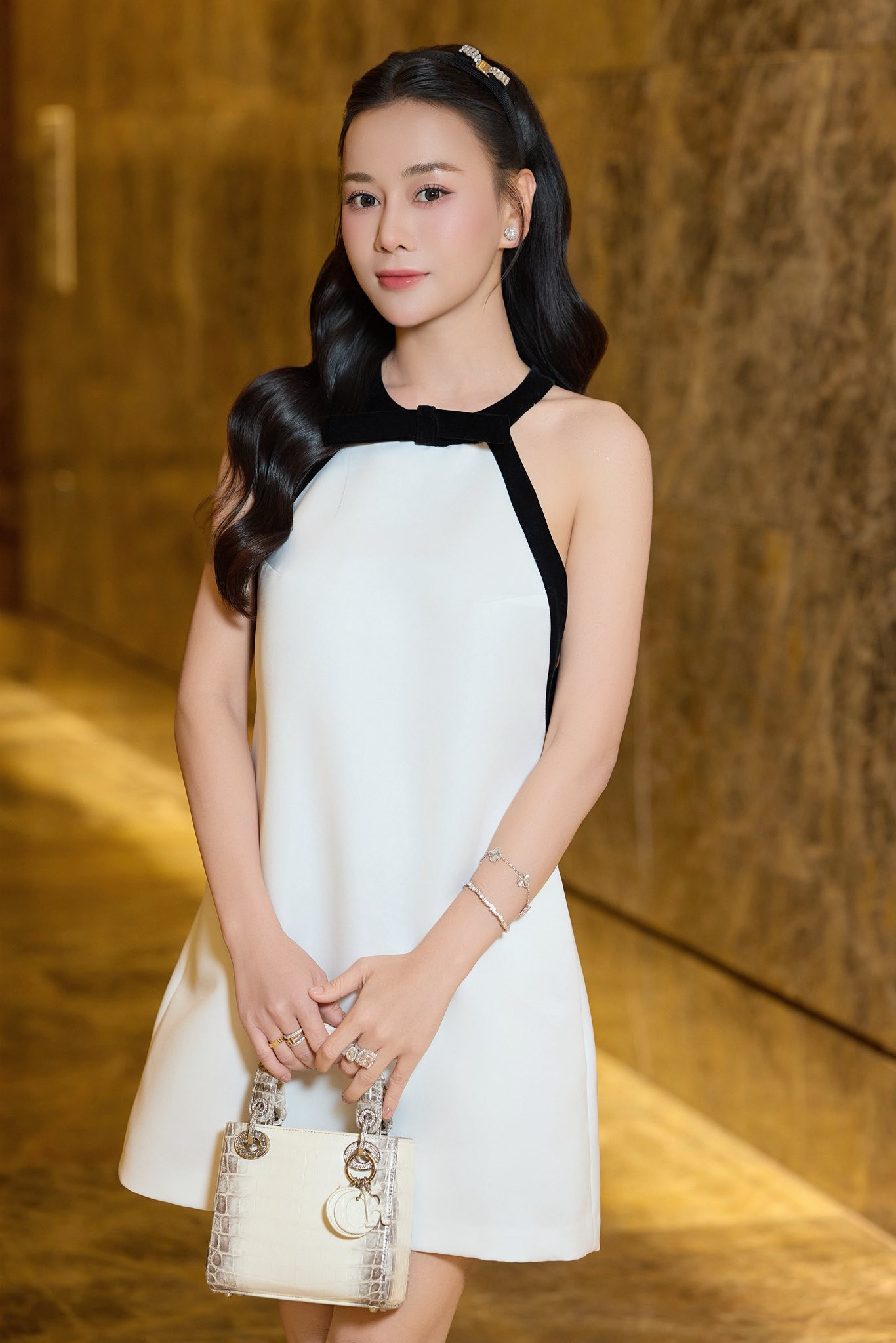 Phương Oanh thấy may mắn vì có người chồng tâm lý như Shark Bình