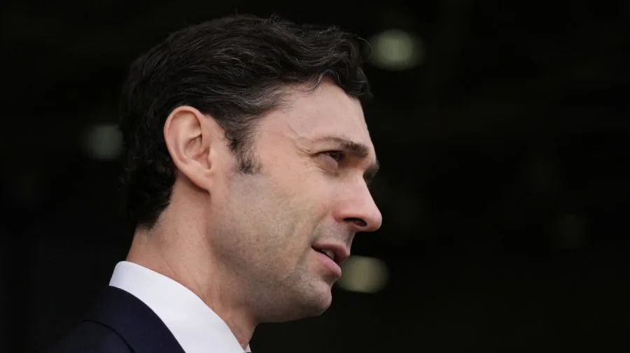Ossoff accuses Trump of ‘campaign to destroy the CDC’ as agency leaders leave