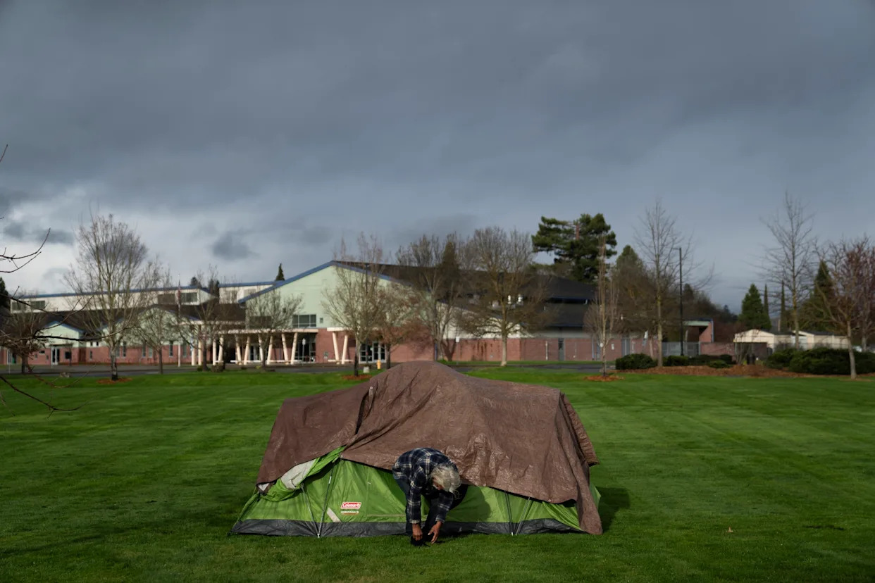 Oregon city at heart of Supreme Court homelessness ruling to ensure camping spaces under settlement