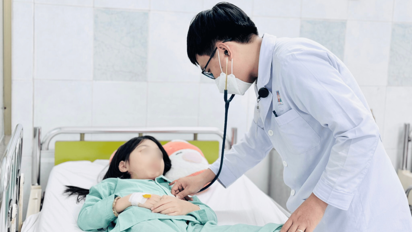 Hai chị em dương tính với cần sa sau khi ăn kẹo của người quen