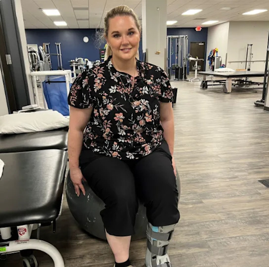 Rare condition made mom feel like she was "walking on a hot bed of Legos"