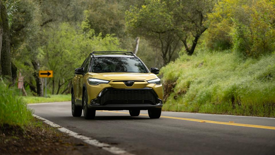 Toyota Drops Surprising 2025 Corolla Cross Hybrid Lease Deal in August